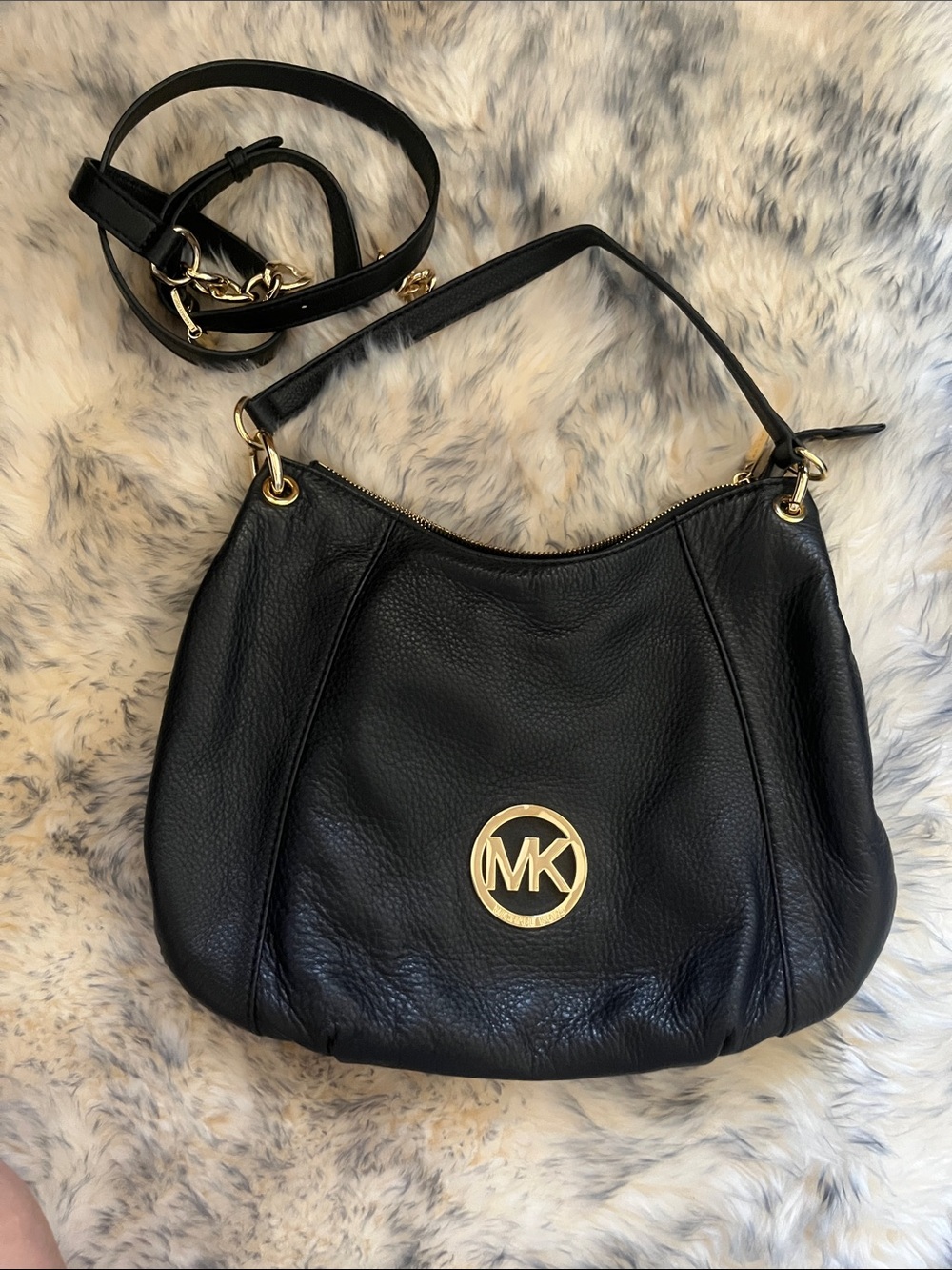MEW Michael Kors Black Leather Hobo Shoulder Bag with Gold MK Emblem